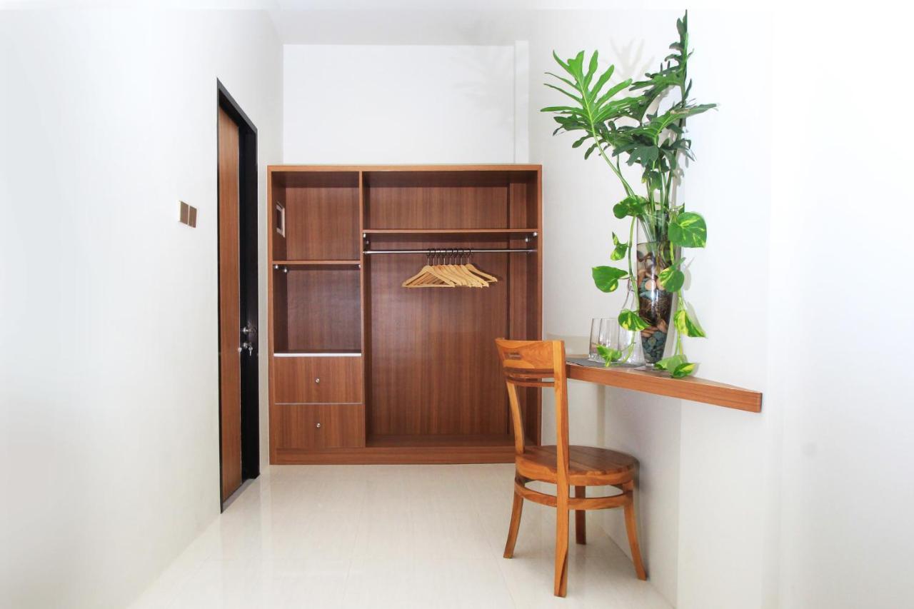 The Jumbo Homestay Kuta  Buitenkant foto
